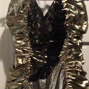 Ballroom dancing or masquerade party?